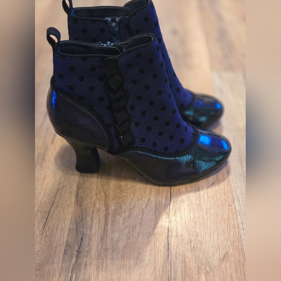 Ruby Shoo Antoinette in Navy Size 6 - Picture 2 of 7